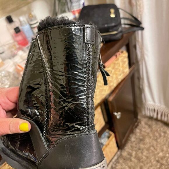 Ugg Australia Blaise short boot/slipper /shoe zip up sherpa sheepskin repaired - Picture 9 of 12